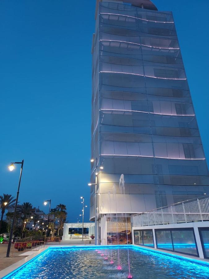 Apartamento A 150 Metros De La Playa Y Del Puerto Deportivo Estepona Bagian luar foto